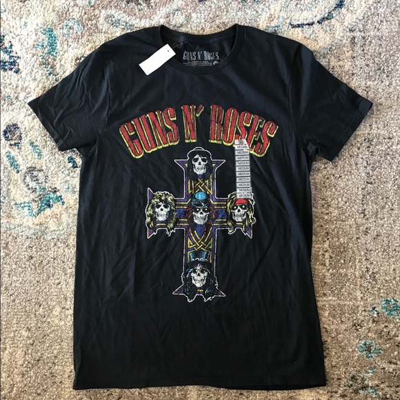 Sears Other - Guns N’ Roses NWT Size M Graphic Skull Band Tee